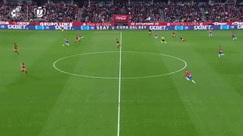 内维尔：曼联需要熟悉英超且能承压的主帅